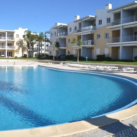 Sea And Pool At Da Apartmán Alvor