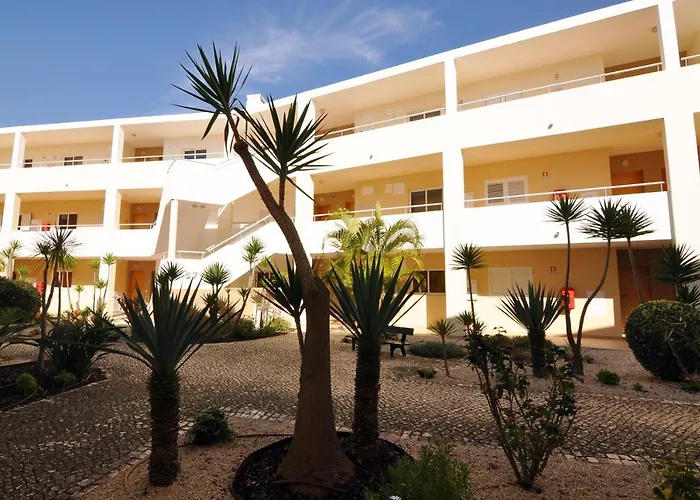 Sea And Pool At Da Alvor