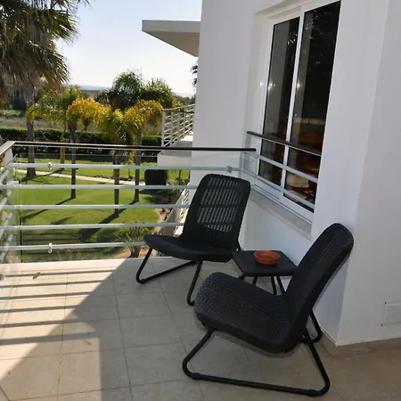 Sea And Pool At Da אלבור