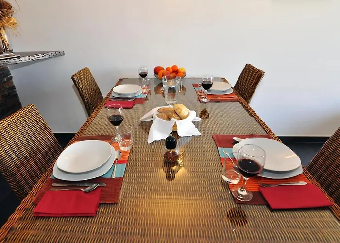 Sea And Pool At Da 阿尔沃尔