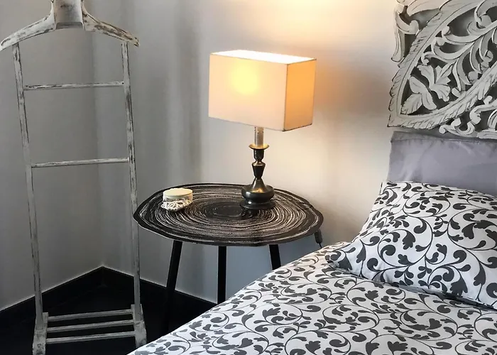 Sea And Pool At Da *