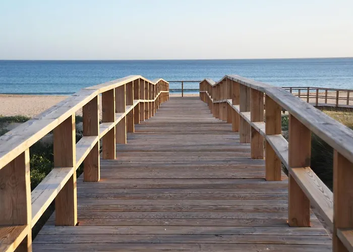 Sea And Pool At Da 阿尔沃尔
