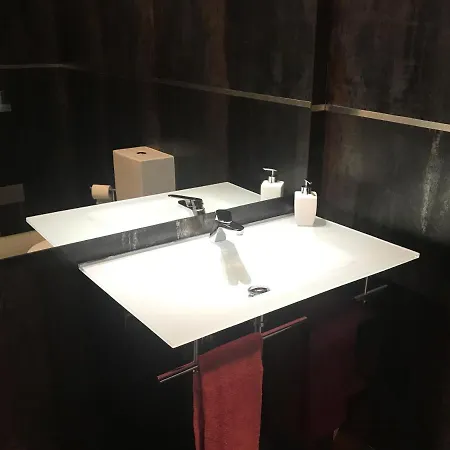 Sea And Pool At Da Apartamento Alvor